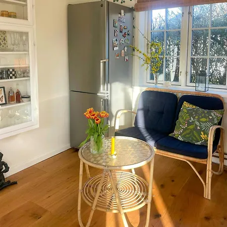 Authentic Cottage 150 M From North Beach