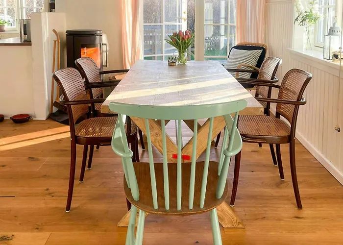 Semesterbostad Authentic Cottage 150 M From North Beach Kerteminde